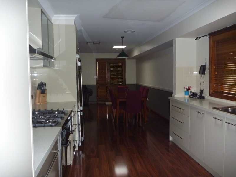 12 Mccoullough Drive, Tolland NSW 2650