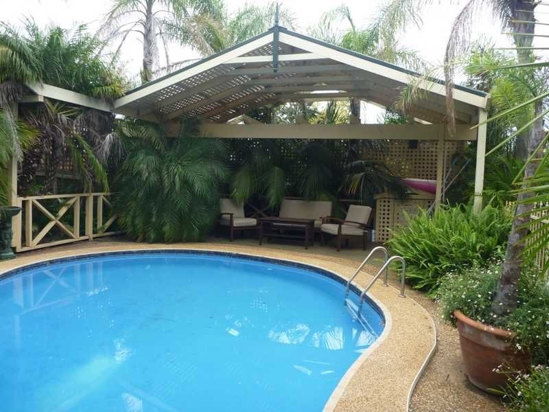 12 Mccoullough Drive, Tolland NSW 2650