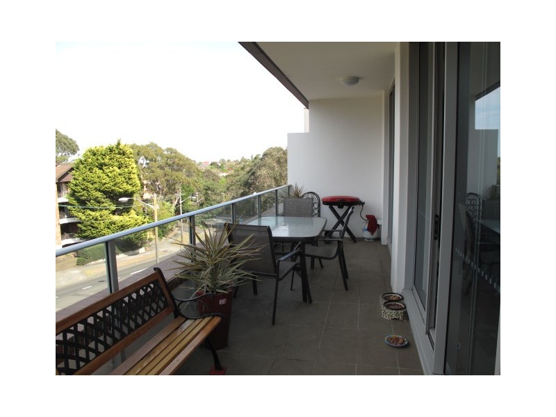 12 Duntroon Avenue, St Leonards NSW 2065