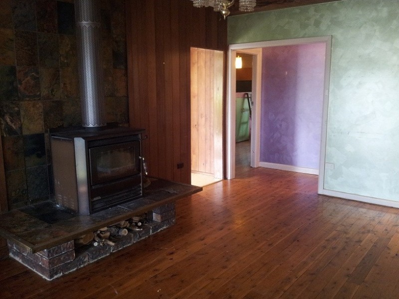 108 Holt Road, Taren Point NSW 2229