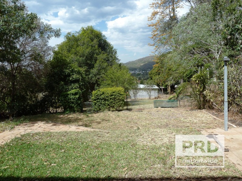 14 Pratt Street, Geneva NSW 2474