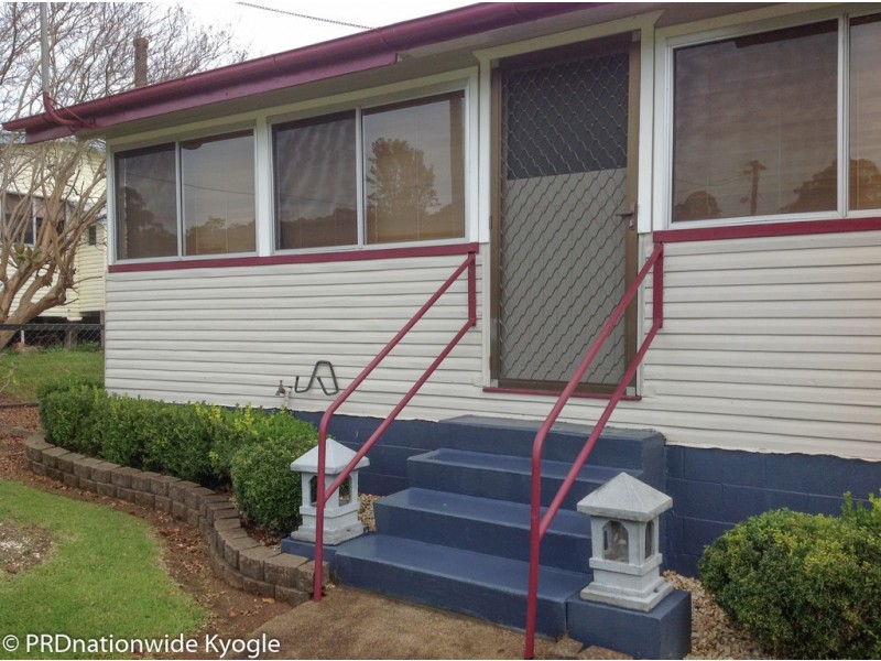 38 Richmond Street, Woodenbong NSW 2476