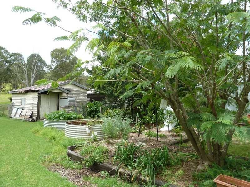 27 Richmond St, Woodenbong NSW 2476