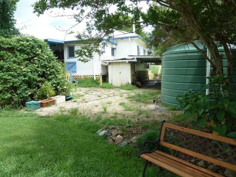 27 Richmond St, Woodenbong NSW 2476