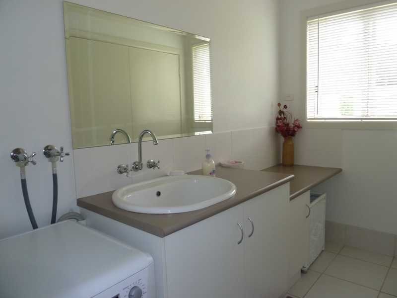 6 Benjamin Street, Geneva NSW 2474