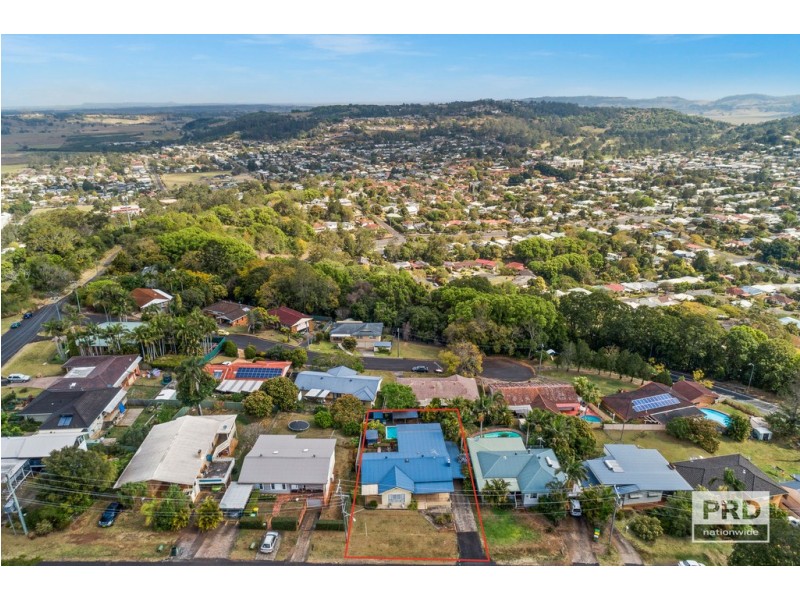 11 Hilton Avenue, Lismore NSW 2480