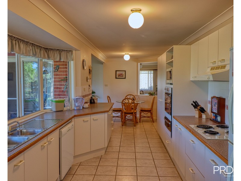13 Dunromin Drive, Modanville NSW 2480
