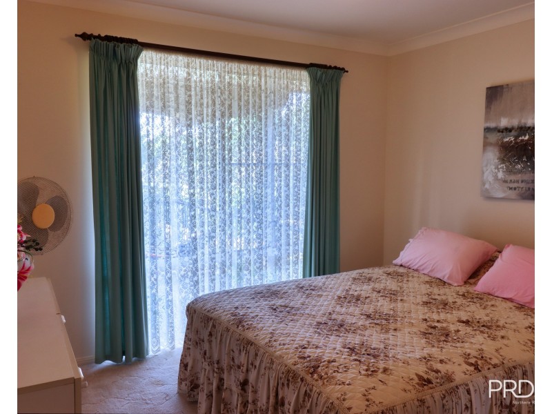 13 Dunromin Drive, Modanville NSW 2480