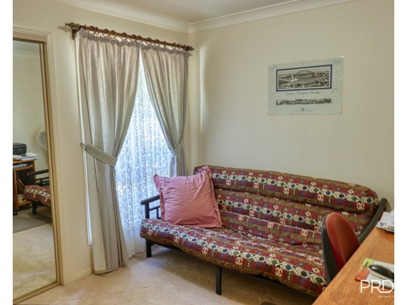 13 Dunromin Drive, Modanville NSW 2480