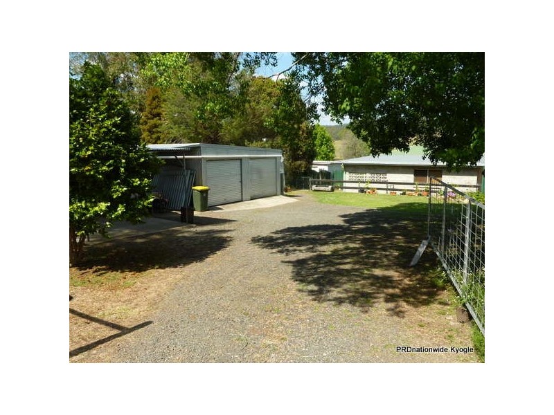 18 Richmond Street, Woodenbong NSW 2476