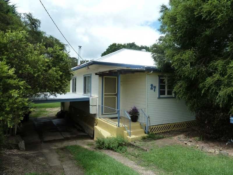27 Richmond Street, Woodenbong NSW 2476