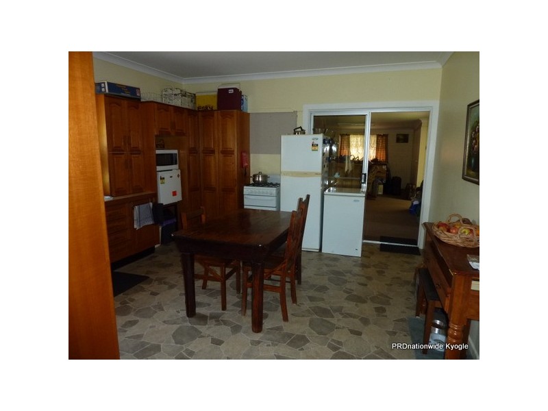 18 Richmond Street, Woodenbong NSW 2476