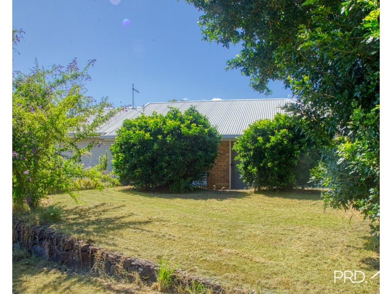 6 Lakeview Drive, Geneva NSW 2474