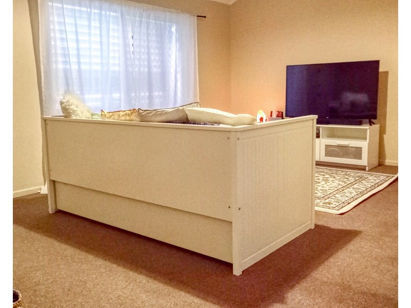 6 Lakeview Drive, Geneva NSW 2474