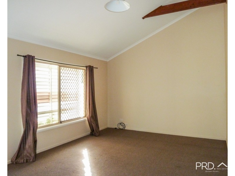 6 Lakeview Drive, Geneva NSW 2474