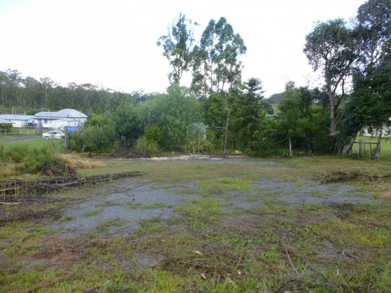 33 Macpherson Street, Woodenbong NSW 2476