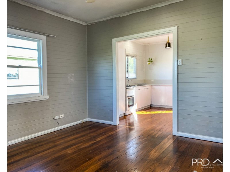 27 Caniaba Street, South Lismore NSW 2480