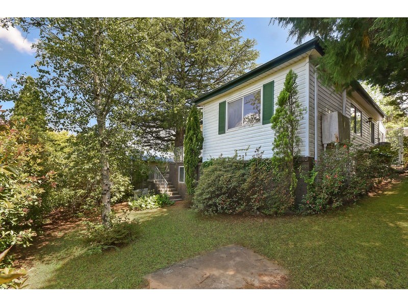 22 Cumberland Street, Katoomba NSW 2780