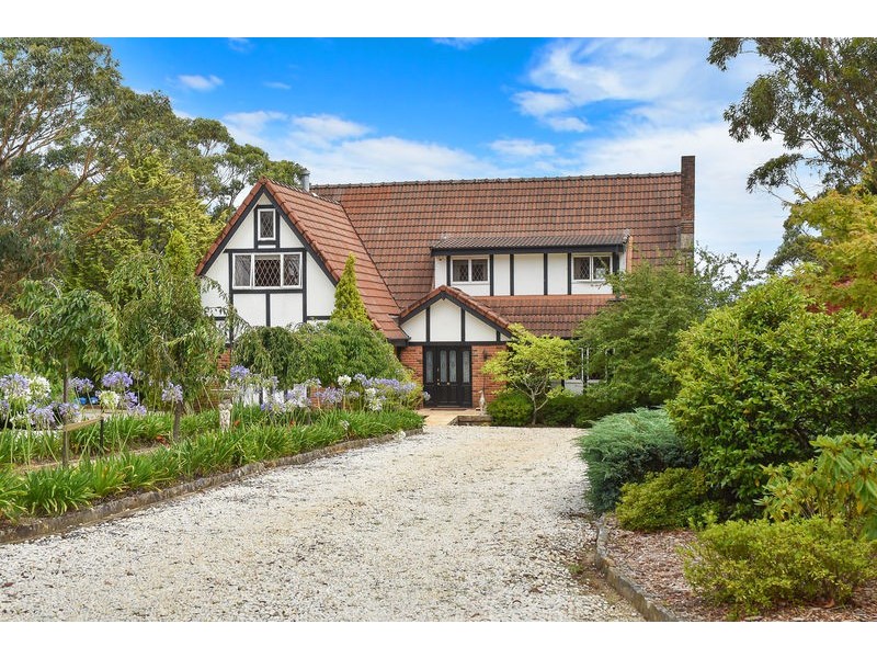 291 Blaxland Road, Wentworth Falls NSW 2782