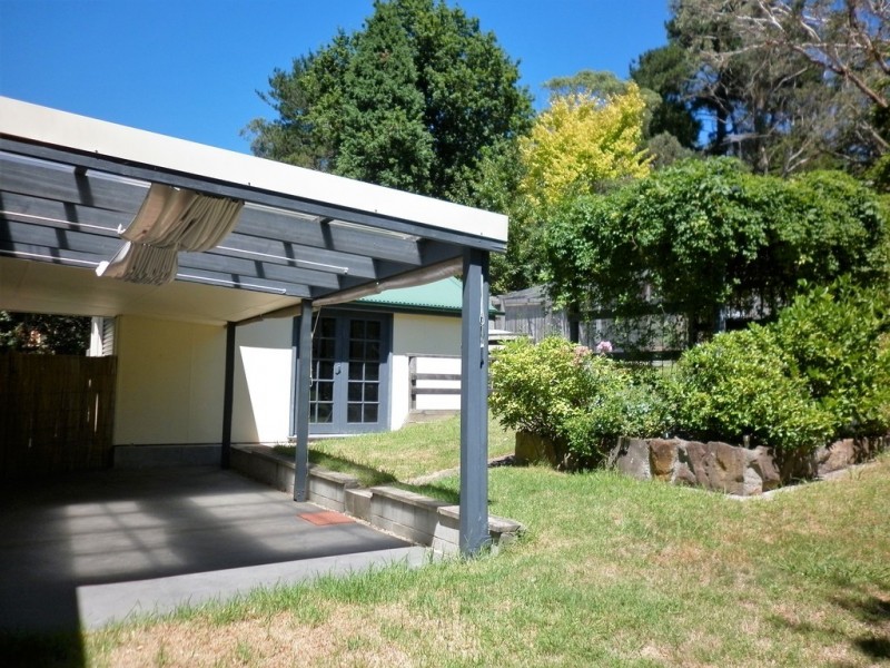 23 Gladstone Road, Leura NSW 2780