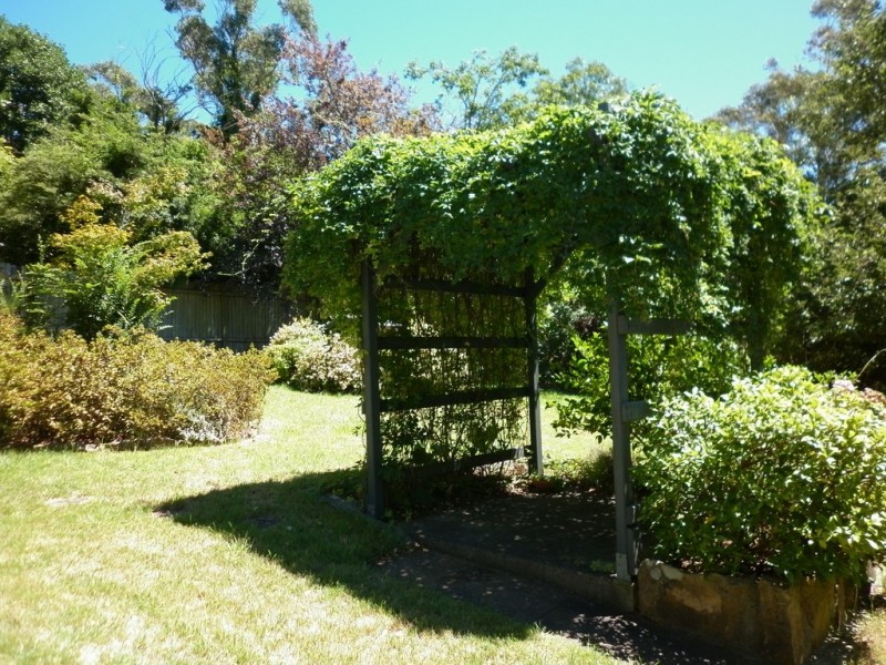 23 Gladstone Road, Leura NSW 2780