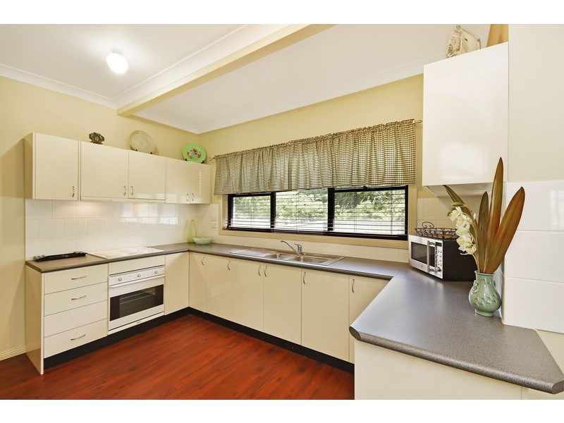 8 Quinns Avenue, Leura NSW 2780