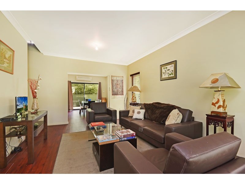 8 Quinns Avenue, Leura NSW 2780