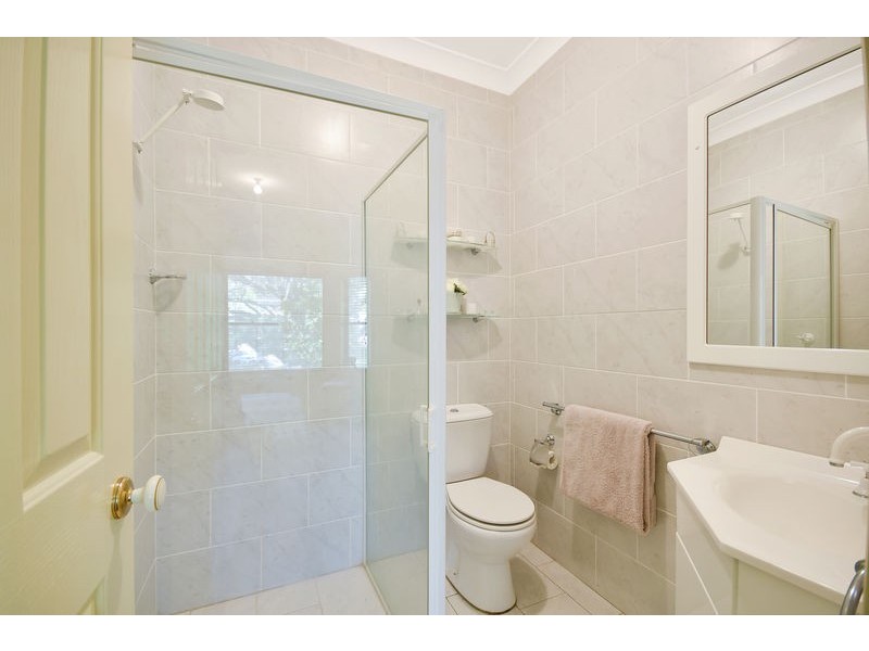 8 Quinns Avenue, Leura NSW 2780