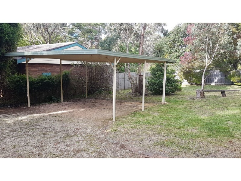 14 Boronia Road, Wentworth Falls NSW 2782