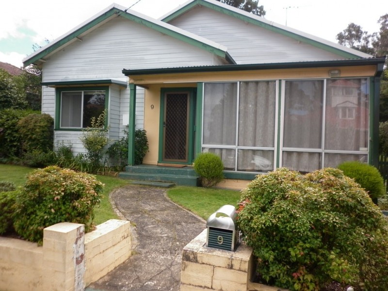 9 Abbotsford Road, Katoomba NSW 2780