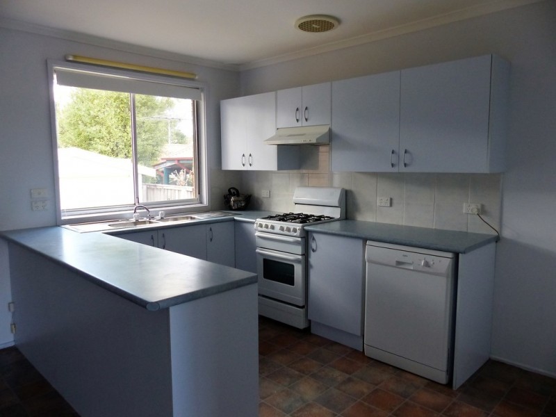 25 Parkes Street, Wentworth Falls NSW 2782