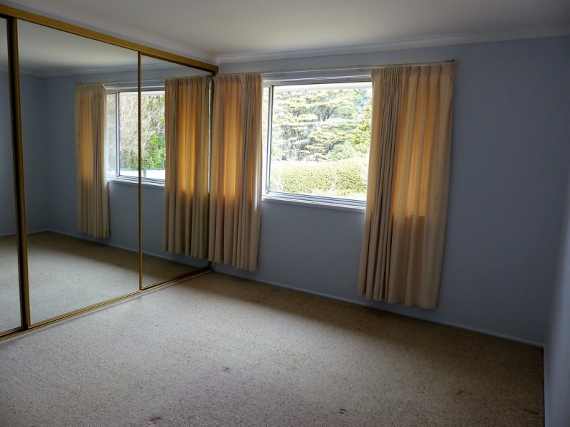 25 Parkes Street, Wentworth Falls NSW 2782