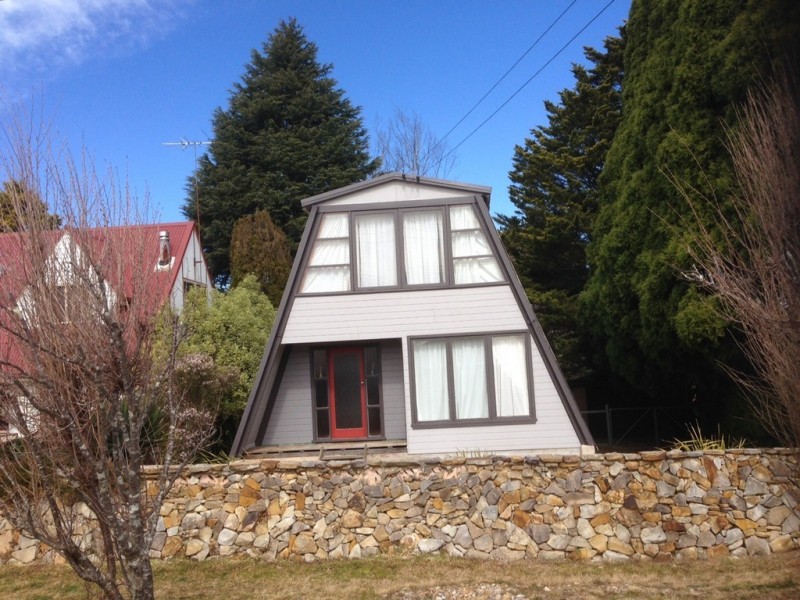 20 View Road, Wentworth Falls NSW 2782