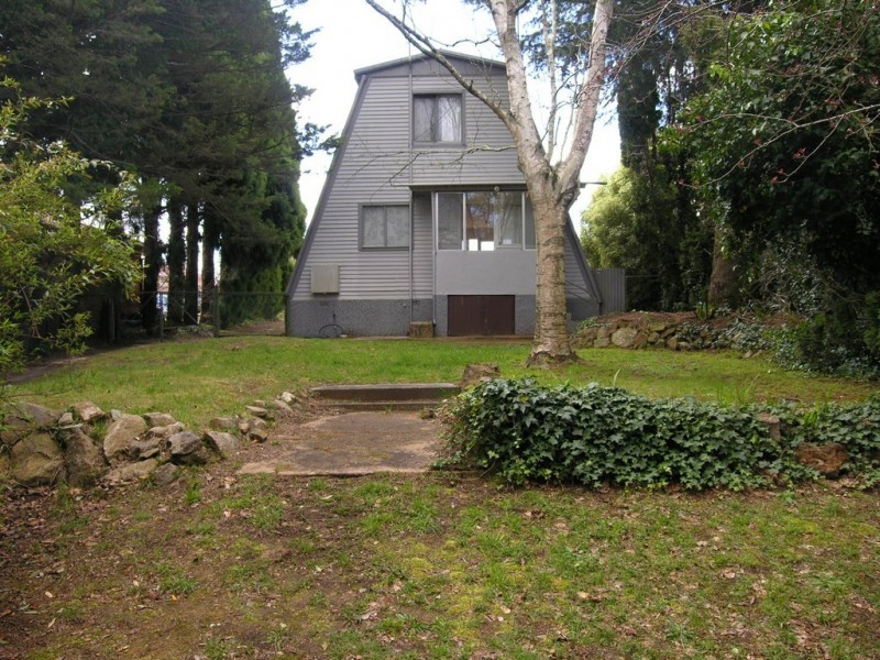 20 View Road, Wentworth Falls NSW 2782