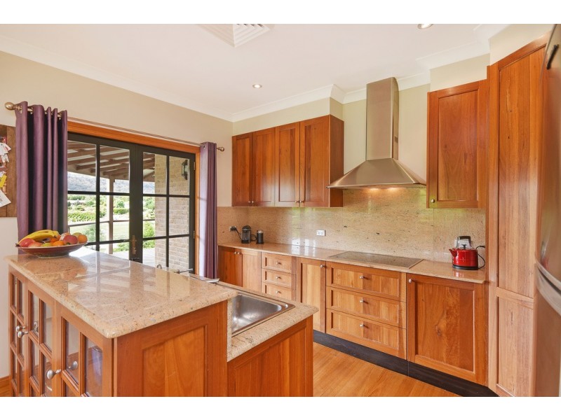 76 Baaners Lane, Little Hartley NSW 2790