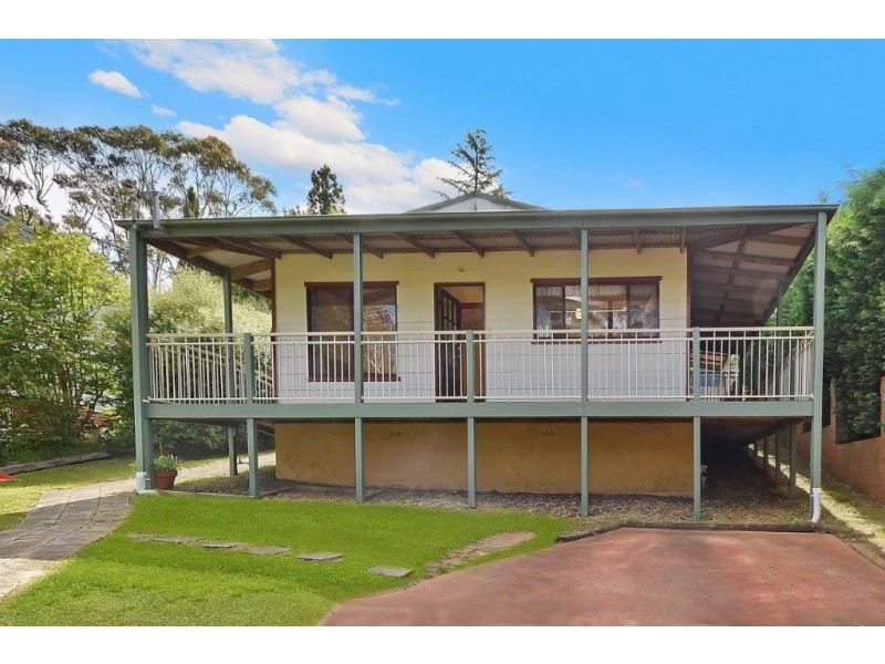 38 Flora Street, Wentworth Falls NSW 2782
