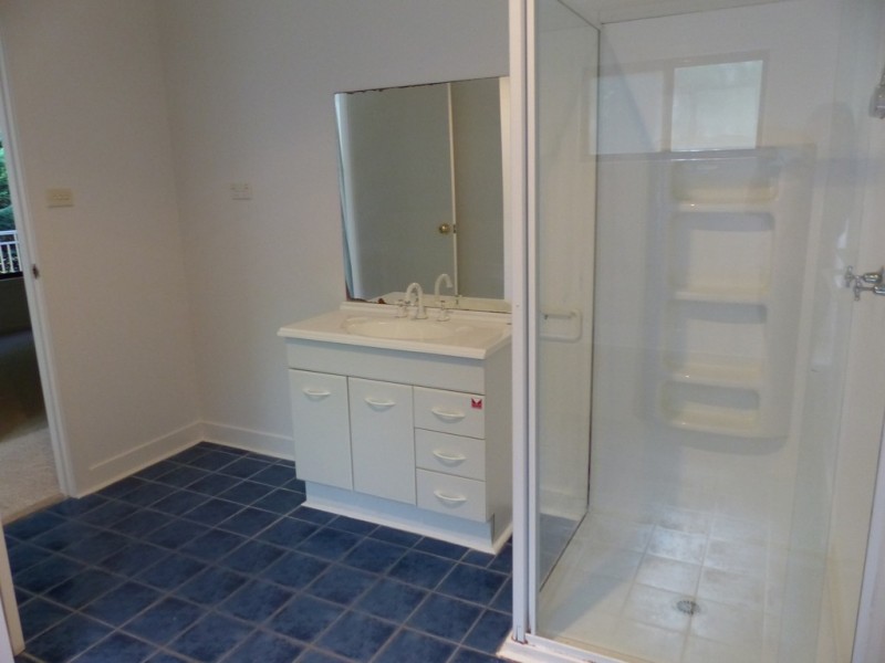 38 Flora Street, Wentworth Falls NSW 2782