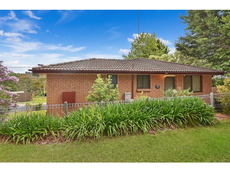 25 Neale Street, Katoomba NSW 2780