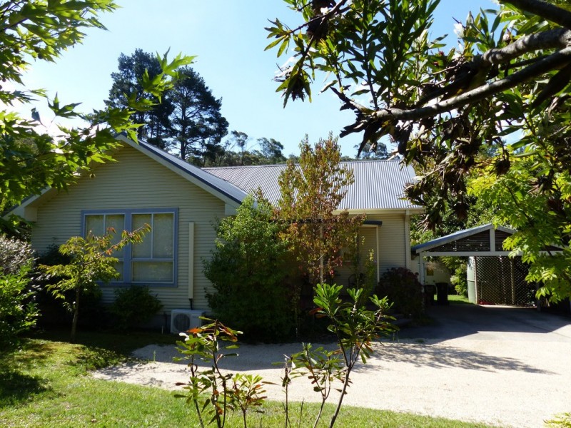 36 Scott Avenue, Leura NSW 2780