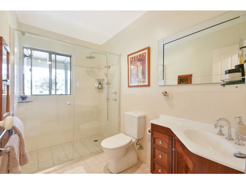 25 Glenview Road, Wentworth Falls NSW 2782