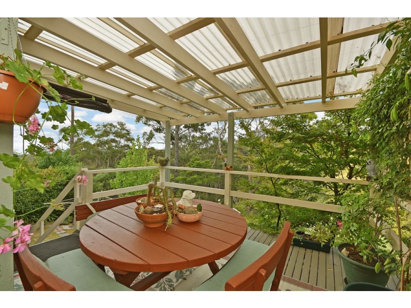 25 Glenview Road, Wentworth Falls NSW 2782