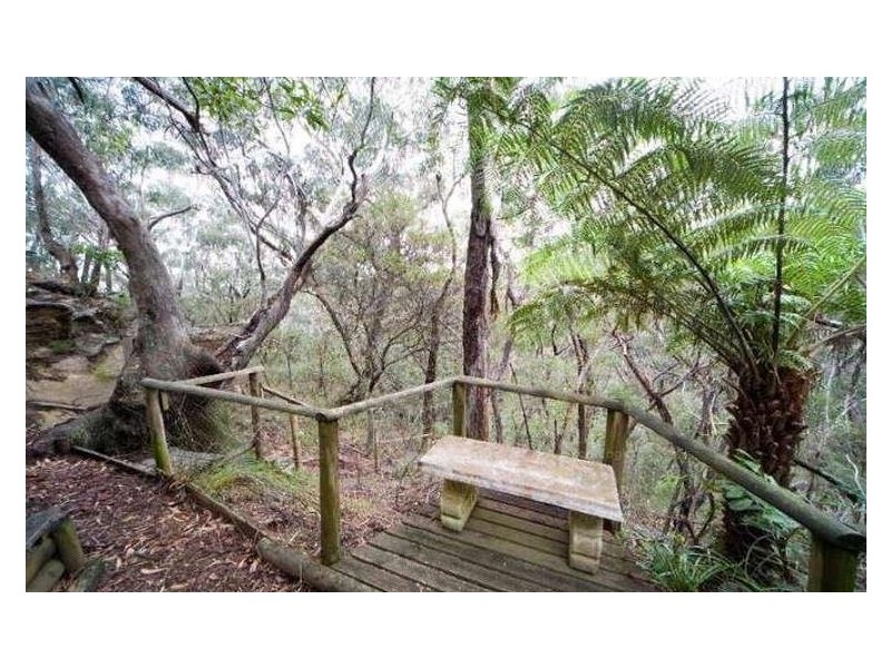 25 Glenview Road, Wentworth Falls NSW 2782