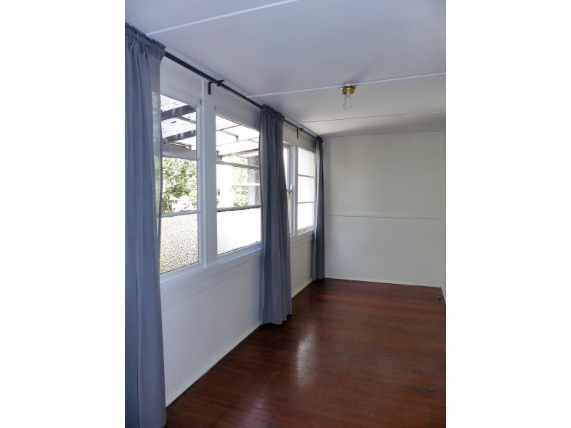 68 Valley Road, Wentworth Falls NSW 2782