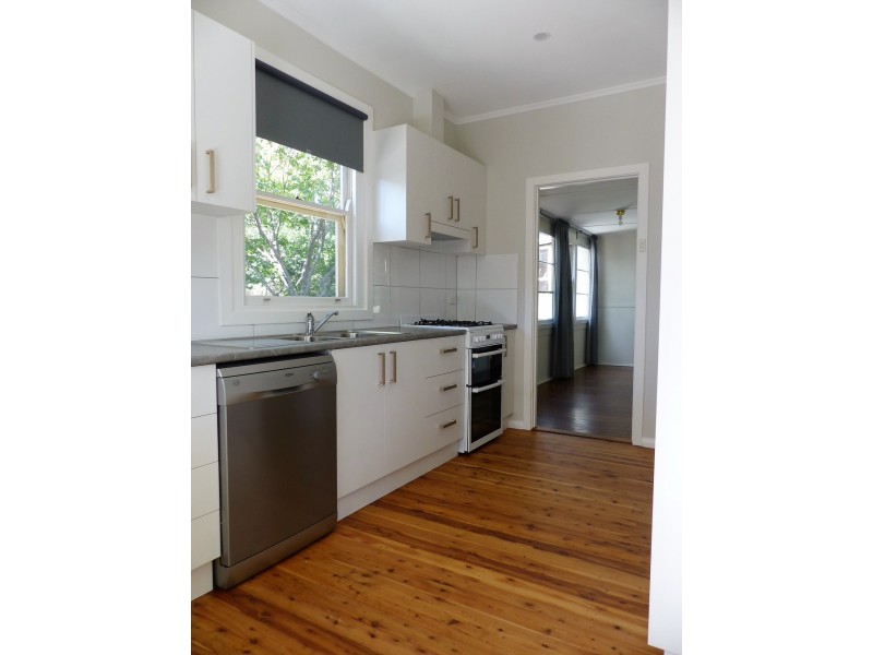 68 Valley Road, Wentworth Falls NSW 2782