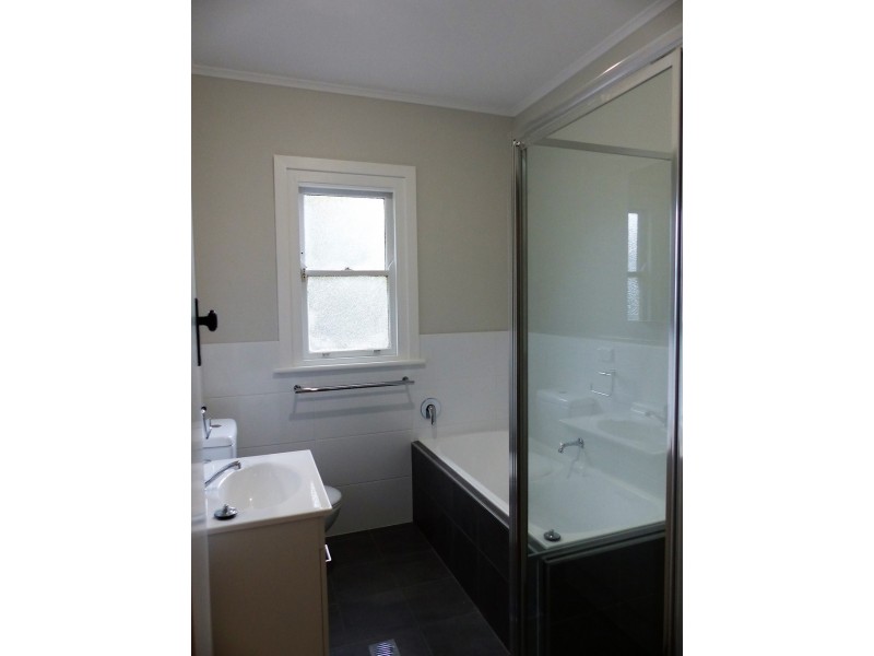 68 Valley Road, Wentworth Falls NSW 2782