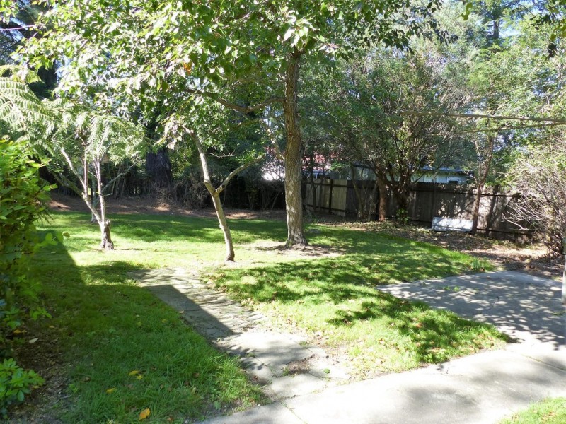 68 Valley Road, Wentworth Falls NSW 2782