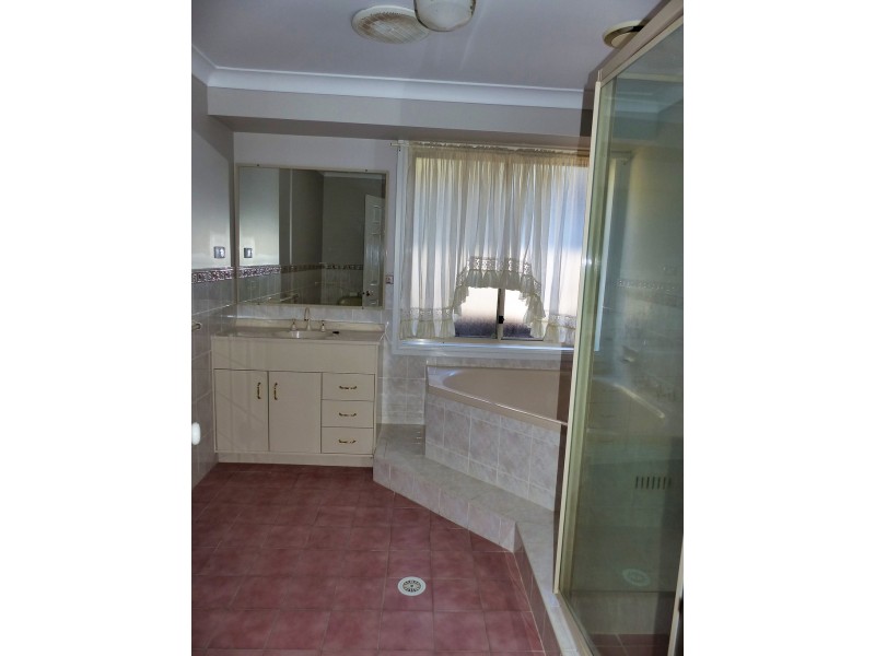 10 Oak Street, Katoomba NSW 2780