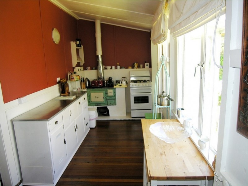 11 Waratah Street, Katoomba NSW 2780