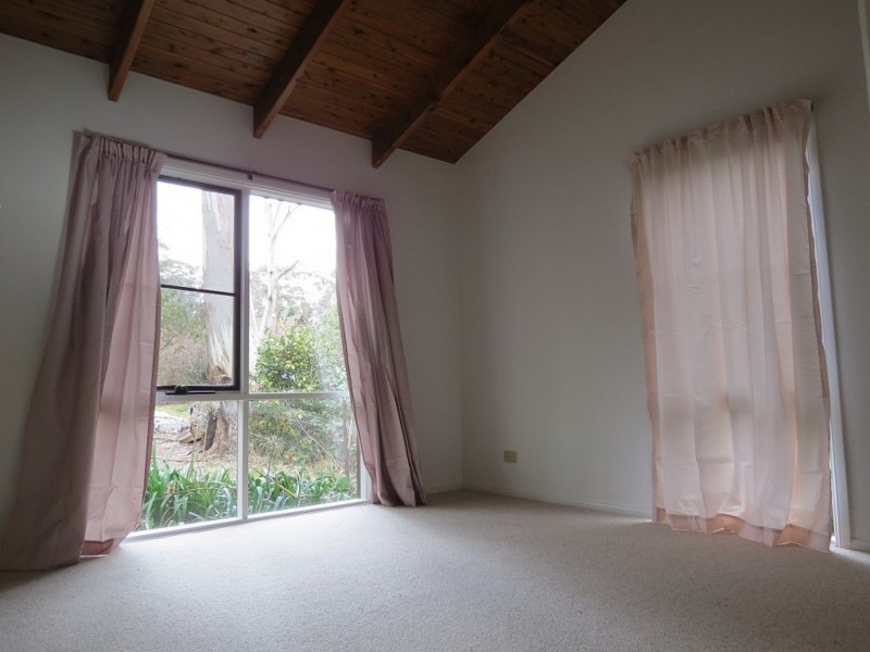 28 Blue Gum Ave, Medlow Bath NSW 2780