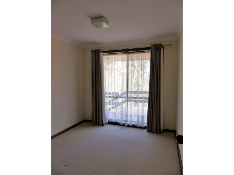 2/151 Burrawang Street, Katoomba NSW 2780